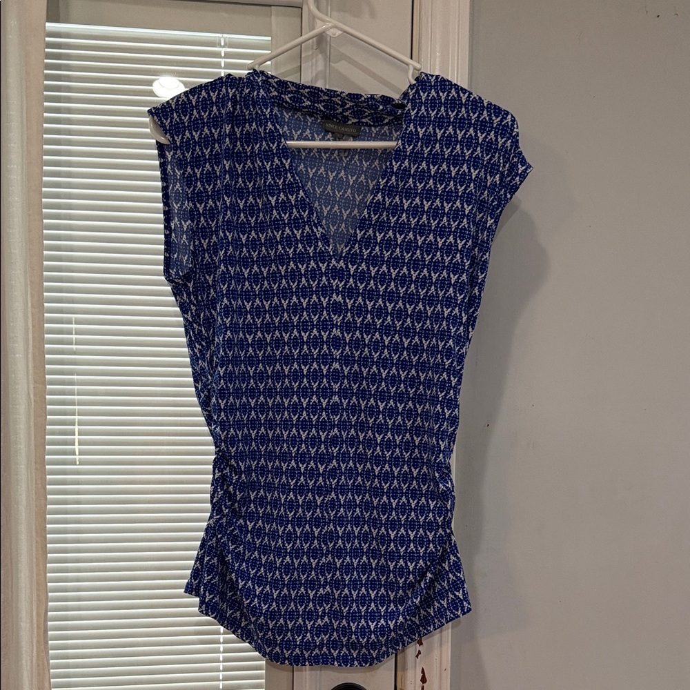 Vince Camuto Blue Patterned Sleeveless Blouse